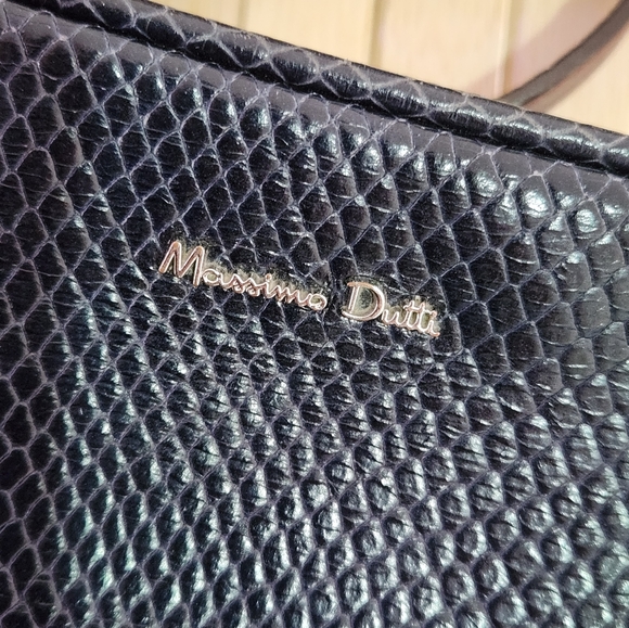 MASSIMO DUTTI Navy Crossbody with Burgundy/Macy Straps - Picture 2 of 9